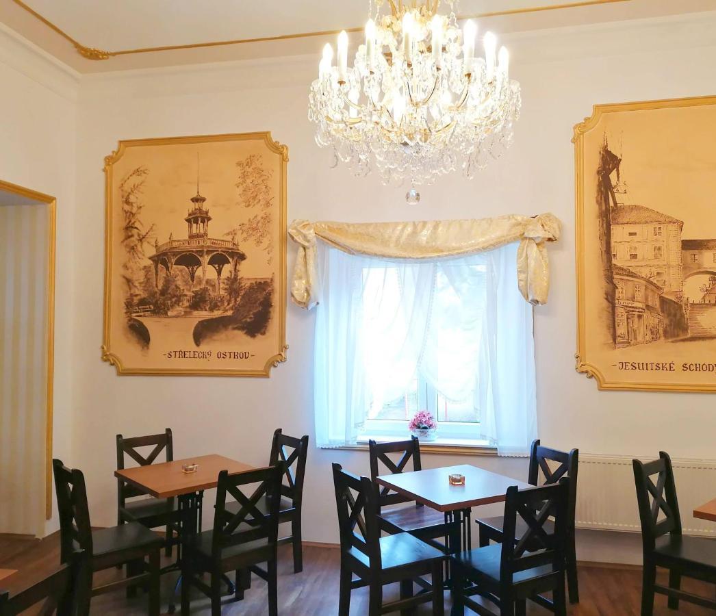 Hotel Dejmalik Litoměřice Bagian luar foto