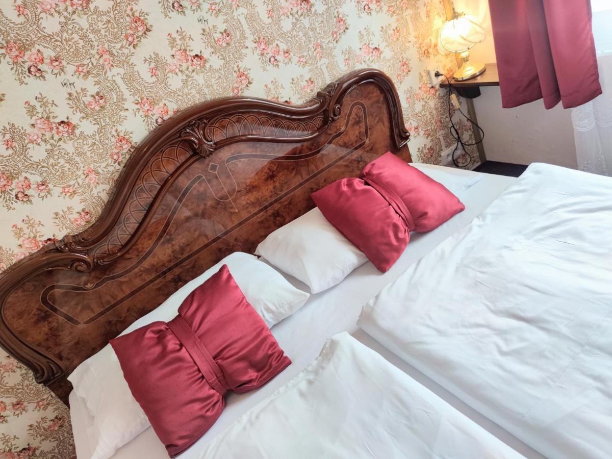 Hotel Dejmalik Litoměřice Bagian luar foto