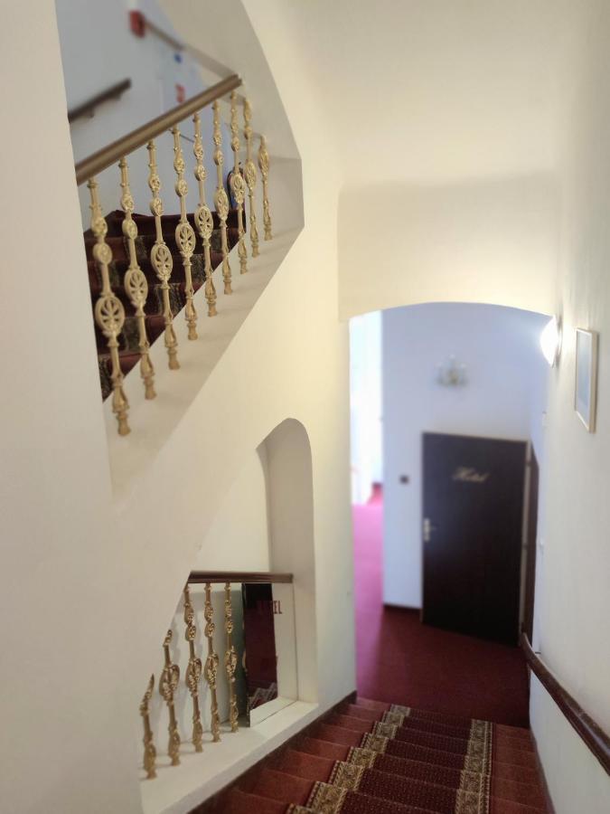 Hotel Dejmalik Litoměřice Bagian luar foto