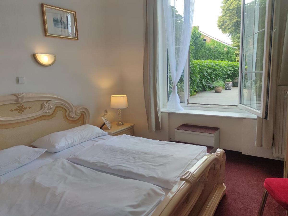 Hotel Dejmalik Litoměřice Bagian luar foto