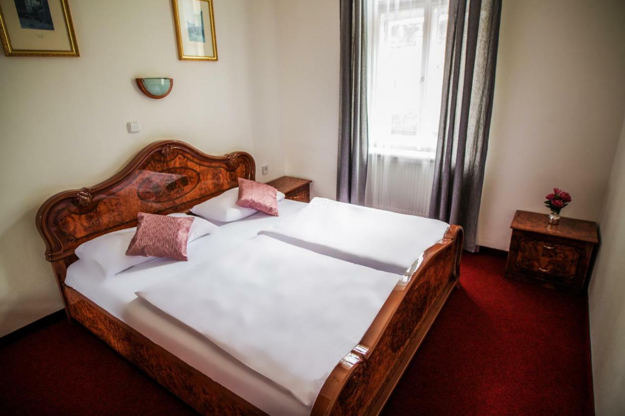 Hotel Dejmalik Litoměřice Bagian luar foto