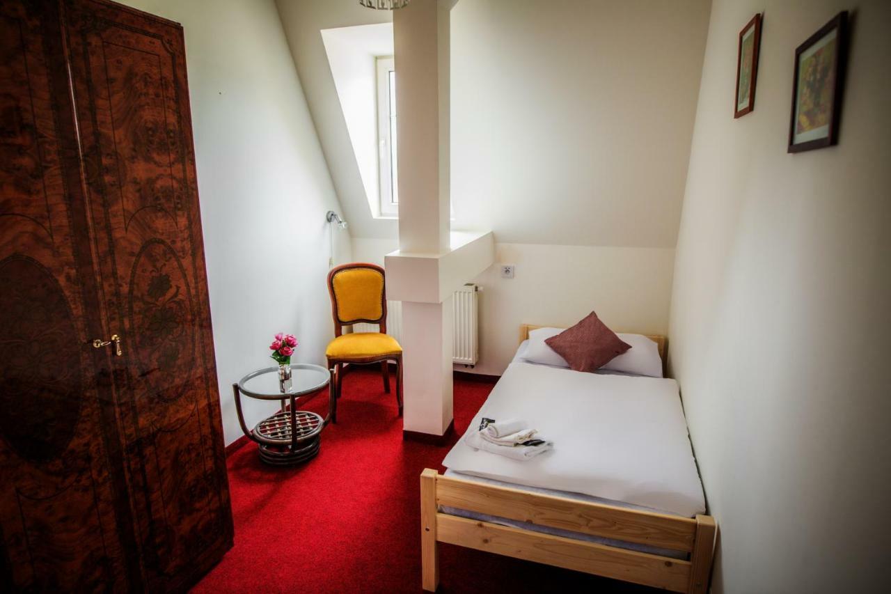 Hotel Dejmalik Litoměřice Bagian luar foto