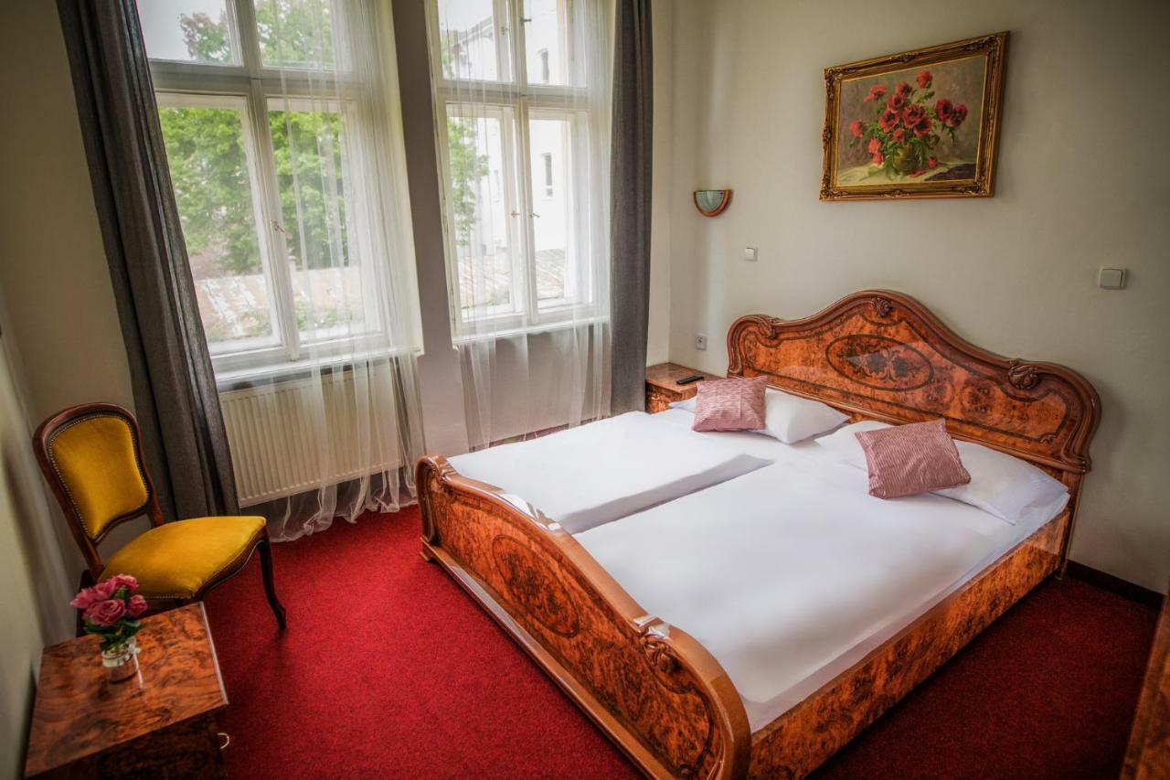 Hotel Dejmalik Litoměřice Bagian luar foto