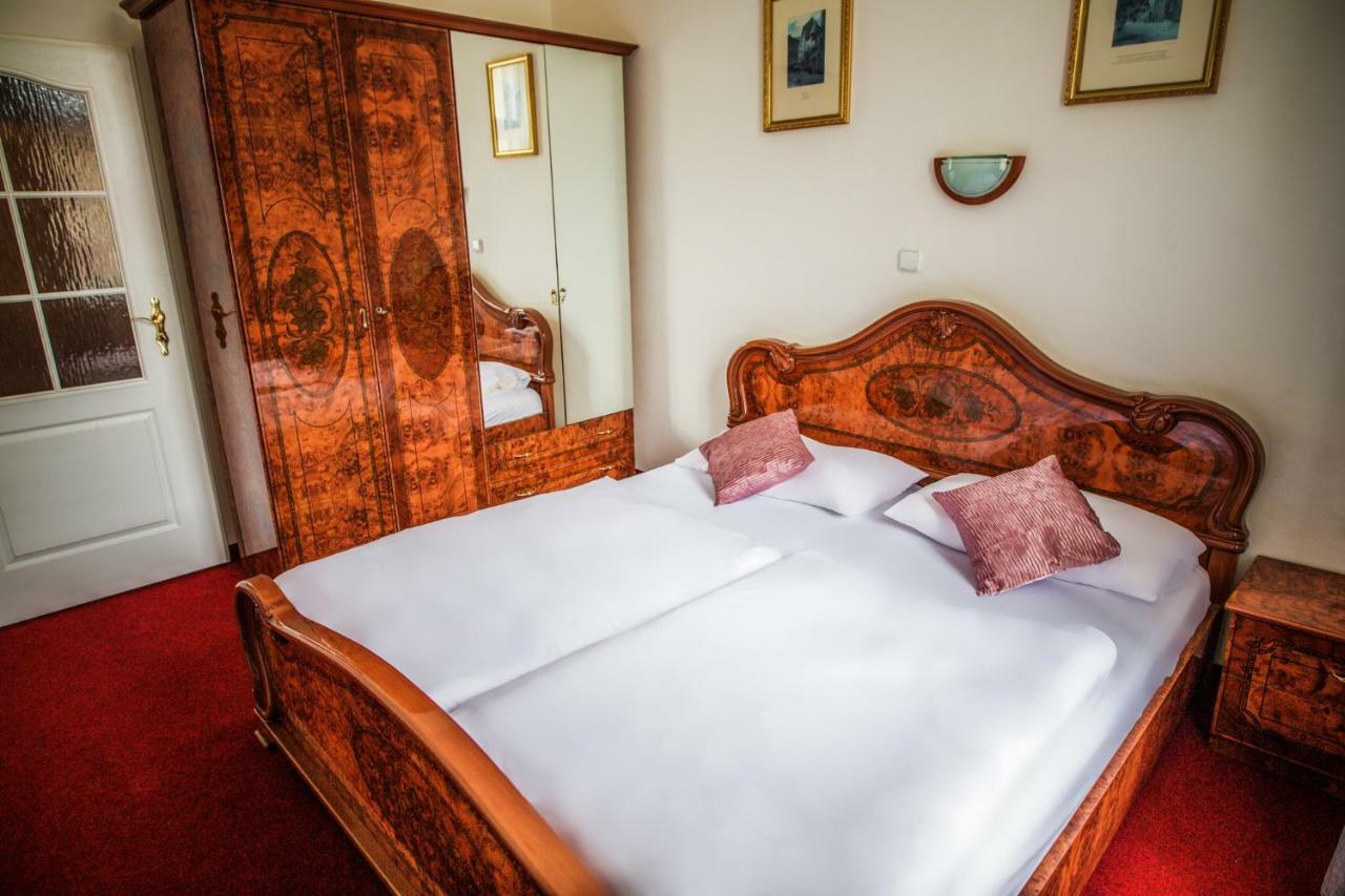 Hotel Dejmalik Litoměřice Bagian luar foto
